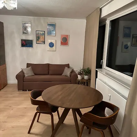 Moeblierte Mit Tollem Ausblick Im 10 Og *